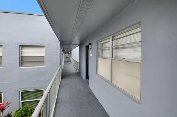 Property Slideshow image 2 of 29 | 126 burgundy c, Delray Beach, FL, 33484