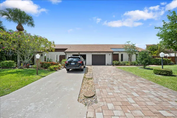 Property Slideshow image 2 of 45 | 6774 wheaton ln, Lake Worth, FL, 33467