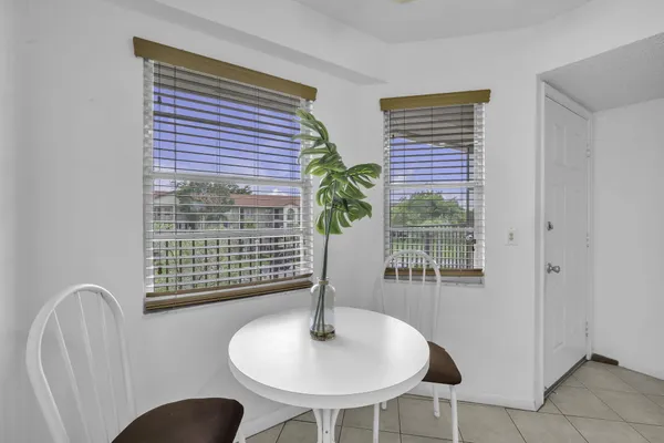 Property Slideshow image 2 of 27 | 13001 sw 15th ct 404t, Pembroke Pines, FL, 33027