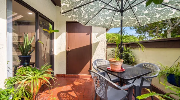 Property Slideshow image 3 of 38 | 291 amber ct, Royal Palm Beach, FL, 33411
