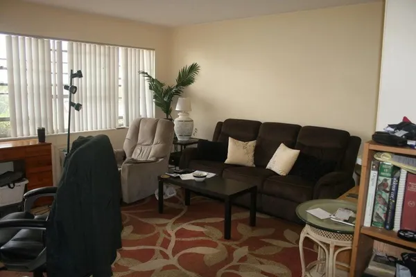 Property Slideshow image 2 of 27 | 28 camden b b, West Palm Beach, FL, 33417