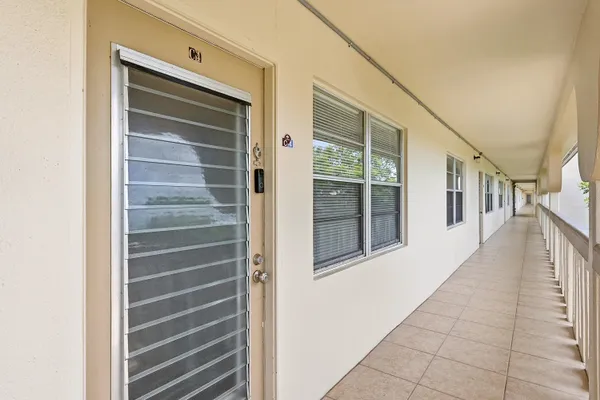 Property Slideshow image 3 of 36 | 2905 victoria pl c4, Coconut Creek, FL, 33066