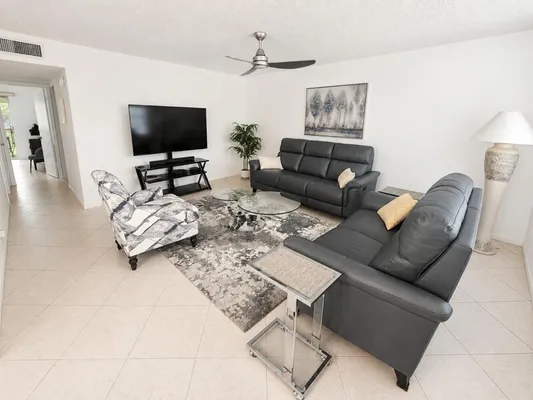 Property Slideshow image 3 of 16 | 567 burgundy l l, Delray Beach, FL, 33484