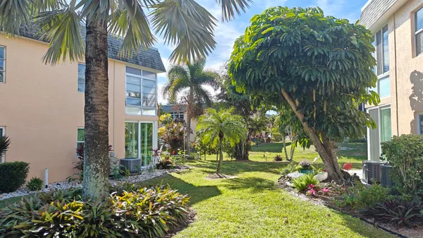 Property Slideshow image 3 of 38 | 2950 se ocean blvd 37-6, Stuart, FL, 34996