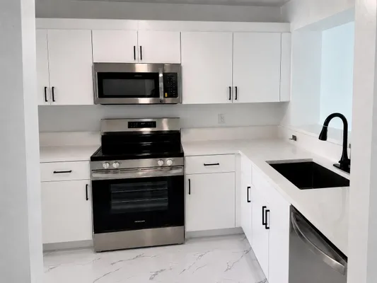 Property Slideshow image 3 of 14 | 7751 southampton ter 213, Tamarac, FL, 33321
