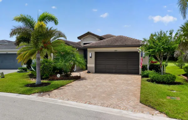 Property Slideshow image 3 of 34 | 10841 sw sunray st, Port St. Lucie, FL, 34987