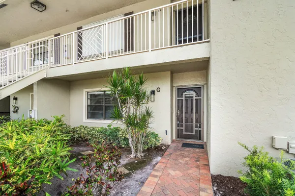 Property Slideshow image 3 of 47 | 3 stratford dr g, Boynton Beach, FL, 33436