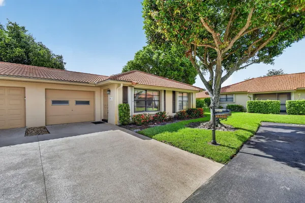 Property Slideshow image 2 of 53 | 9930 frangipani tree way b, Boynton Beach, FL, 33436
