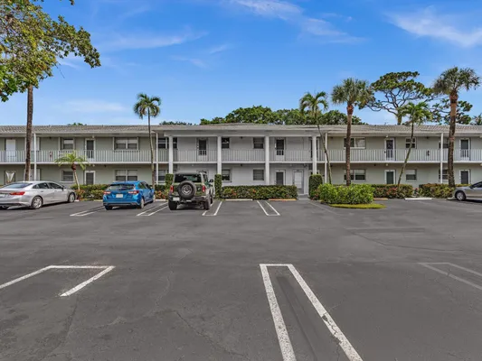 Property Slideshow image 3 of 64 | 2420 sw 22nd ave 602, Delray Beach, FL, 33445