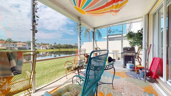 Property Slideshow image 3 of 19 | 2136 tigris dr, West Palm Beach, FL, 33411