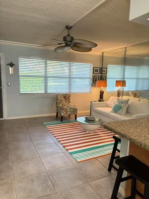 Property Slideshow image 3 of 17 | 210 horizons e 107, Boynton Beach, FL, 33435