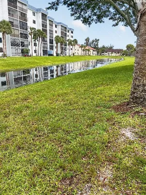Property Slideshow image 2 of 18 | 4820 lucerne lakes blvd 402, Lake Worth, FL, 33467