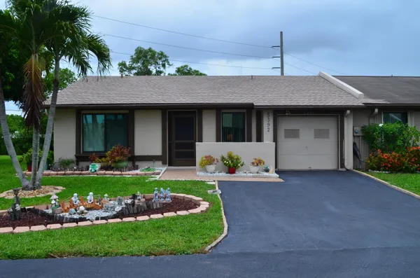 Property Slideshow image 2 of 83 | 5392 viburnum cir, Delray Beach, FL, 33484