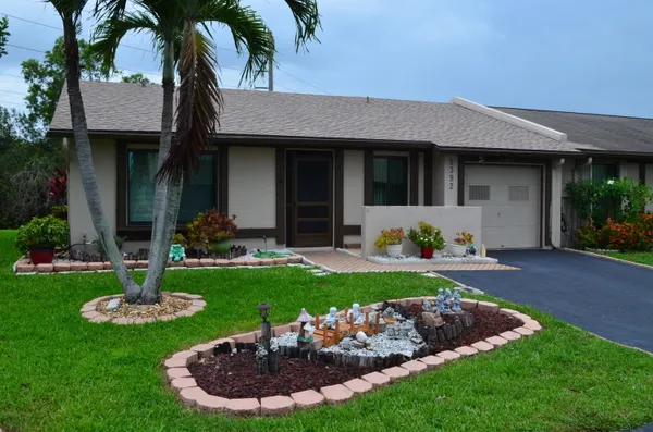 Property Slideshow image 3 of 83 | 5392 viburnum cir, Delray Beach, FL, 33484