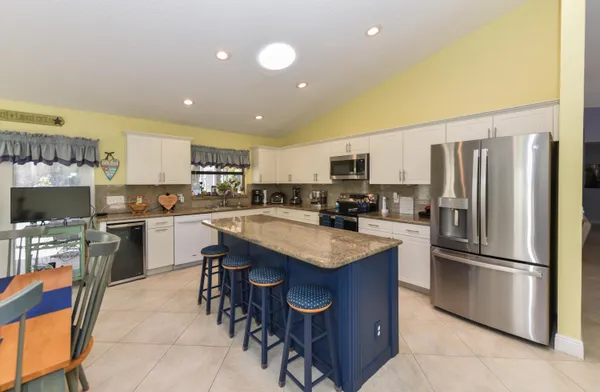 Property Slideshow image 2 of 71 | 3230 riviera dr, Delray Beach, FL, 33445