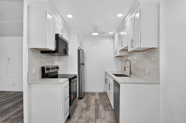 Property Slideshow image 3 of 54 | 3045 cornwall c c, Boca Raton, FL, 33434