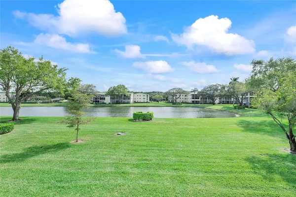 Property Slideshow image 2 of 12 | 358 dorset i 358, Boca Raton, FL, 33434