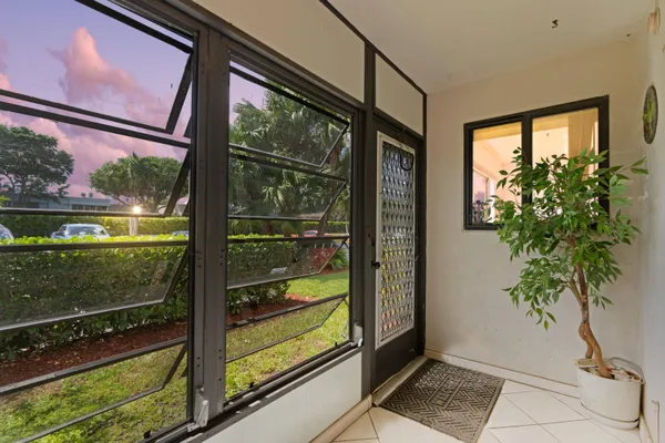 Property Slideshow image 2 of 27 | 15450 pembridge ave 164, Delray Beach, FL, 33484