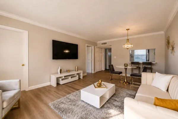 Property Slideshow image 3 of 10 | 9810 marina blvd 1115, Boca Raton, FL, 33428