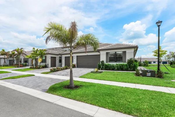 Property Slideshow image 3 of 32 | 13584 sw starkissed ln, Port St. Lucie, FL, 34987