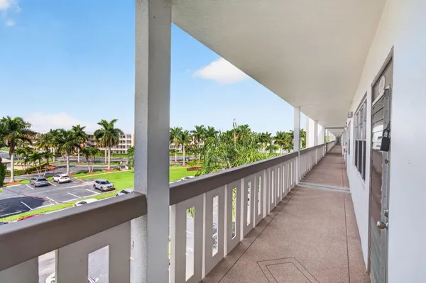 Property Slideshow image 2 of 106 | 4048 rexford c 4048, Boca Raton, FL, 33434