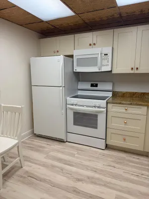 Property Slideshow image 2 of 23 | 2601 ne 3rd ct 202, Boynton Beach, FL, 33435