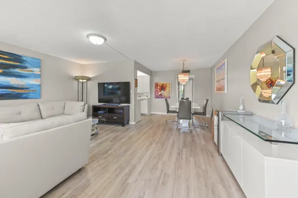 Property Slideshow image 2 of 44 | 2056 ainslie d d, Boca Raton, FL, 33434