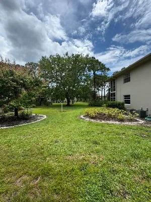 Property Slideshow image 2 of 17 | 33 lake vista trl 104, Port St. Lucie, FL, 34952