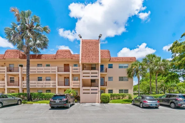 Property Slideshow image 2 of 35 | 14721 bonaire blvd 101, Delray Beach, FL, 33446