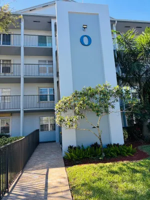 Property Slideshow image 2 of 4 | 800 sw 125th way 112o, Pembroke Pines, FL, 33027