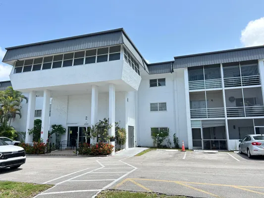 Property Slideshow image 2 of 36 | 4880 nw 22nd st 214, Lauderhill, FL, 33313