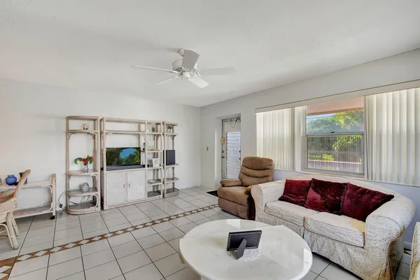 Property Slideshow image 2 of 33 | 226 andover i i, West Palm Beach, FL, 33417