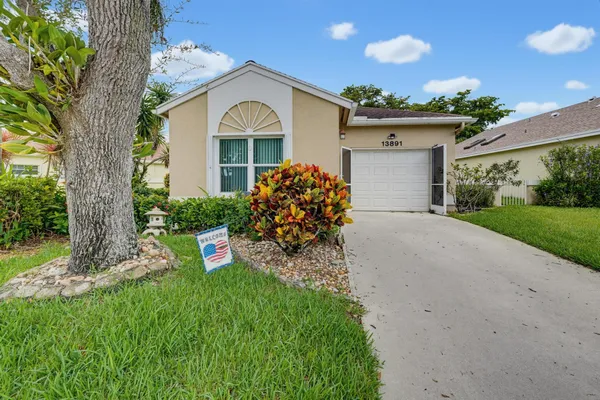 Property Slideshow image 3 of 46 | 13891 oneida dr, Delray Beach, FL, 33446