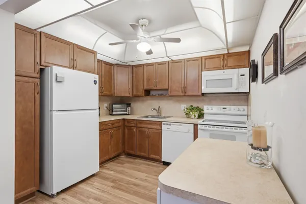 Property Slideshow image 2 of 25 | 108 greenbrier c c, West Palm Beach, FL, 33417
