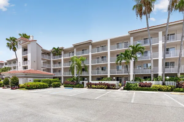 Property Slideshow image 2 of 115 | 14111 royal vista dr 207, Delray Beach, FL, 33484