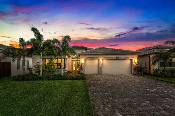 Property Slideshow image 2 of 70 | 9850 evergreen woods ln, Boynton Beach, FL, 33473