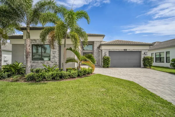 Property Slideshow image 2 of 64 | 10925 glen orchard ln, Boynton Beach, FL, 33473