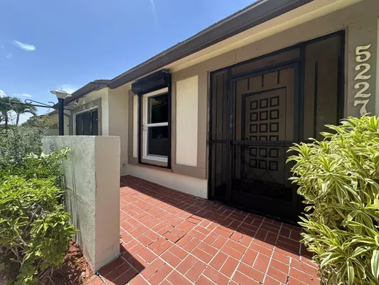 Property Slideshow image 2 of 32 | 5227 copperleaf cir, Delray Beach, FL, 33484