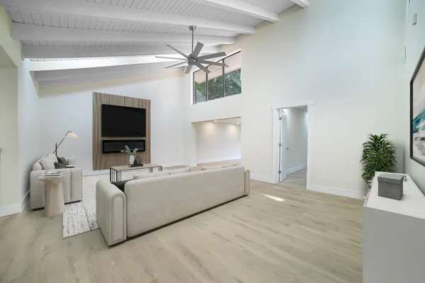 Property Slideshow image 3 of 46 | 8008 eastlake dr, Boca Raton, FL, 33433
