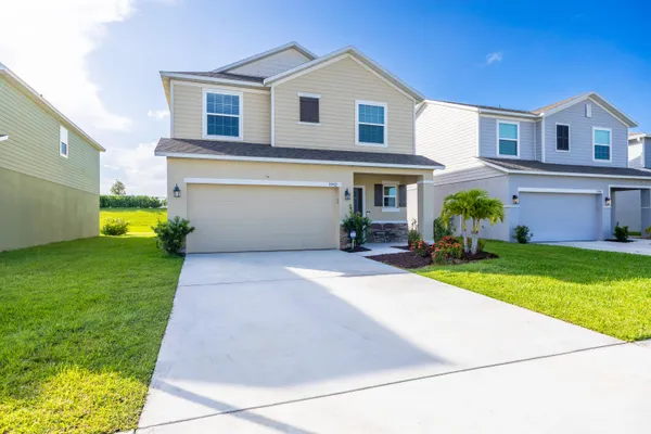 Property Slideshow image 2 of 40 | 10912 sw vasari way, Port St. Lucie, FL, 34987