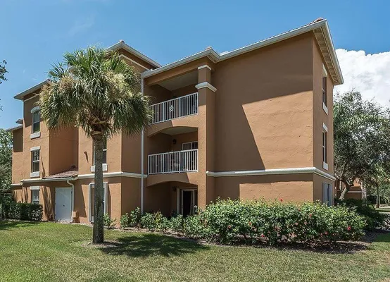 Property Slideshow image 2 of 9 | 5080 fairways cir g202, Vero Beach, FL, 32967