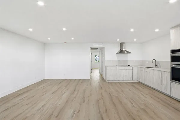 Property Slideshow image 2 of 12 | 1023 guildford b, Boca Raton, FL, 33434