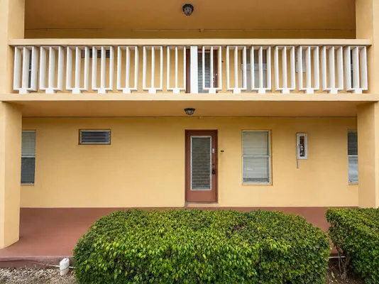 Property Slideshow image 2 of 28 | 5901 nw 61st ave 105, Tamarac, FL, 33319