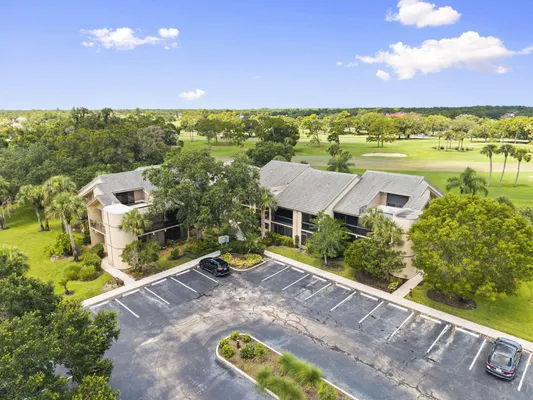 Property Slideshow image 2 of 26 | 9450 meadowood dr 101, Fort Pierce, FL, 34951