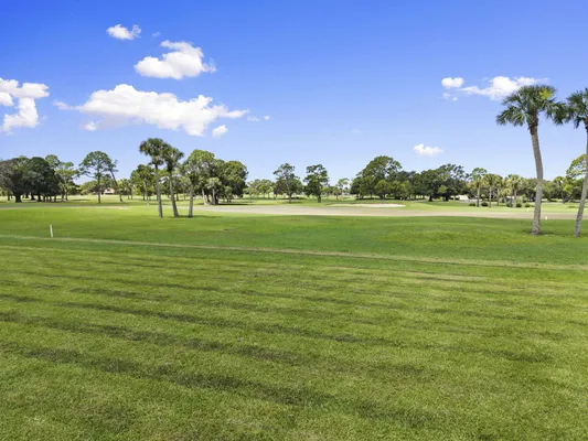 Property Slideshow image 3 of 26 | 9450 meadowood dr 101, Fort Pierce, FL, 34951