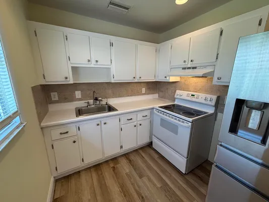 Property Slideshow image 3 of 35 | 652 flanders, Delray Beach, FL, 33484