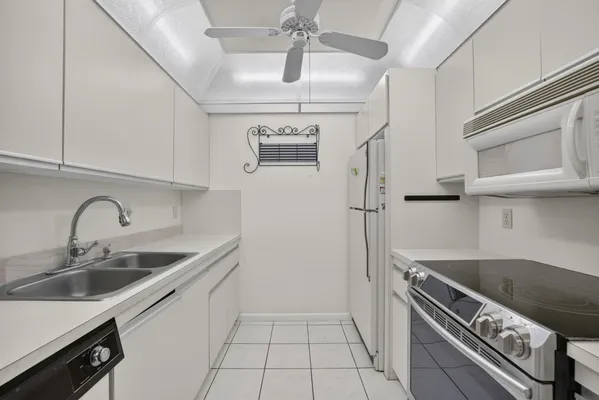 Property Slideshow image 2 of 31 | 3402 bimini ln f4, Coconut Creek, FL, 33066