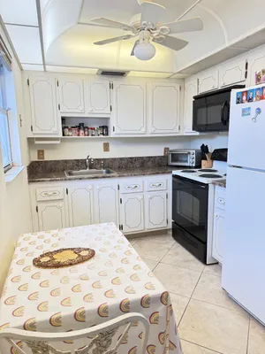 Property Slideshow image 2 of 14 | 276 saxony f f, Delray Beach, FL, 33446