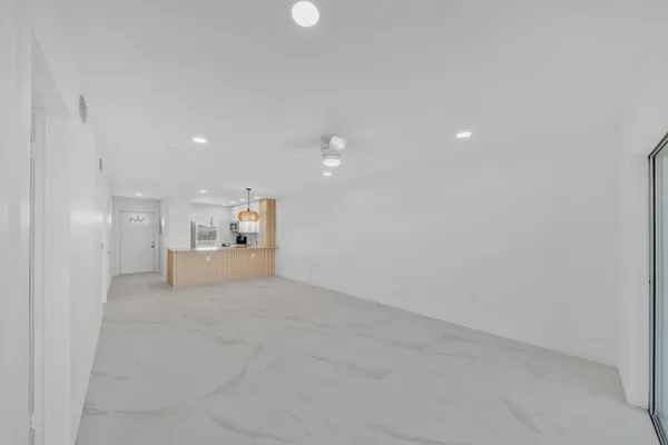 Property Slideshow image 2 of 54 | 9880 marina blvd 1536, Boca Raton, FL, 33428