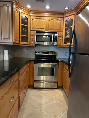 Property Slideshow image 2 of 17 | 13 chatham a a, West Palm Beach, FL, 33417